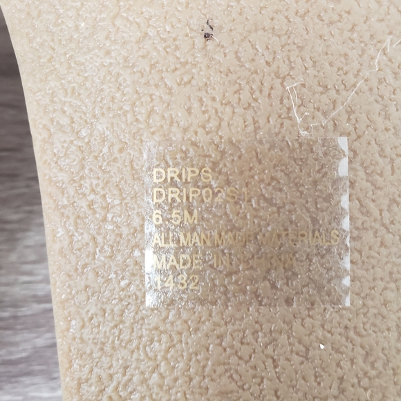 Steve Madden Drips clean pvc slide sandals 7.5 - Picture 3 of 4